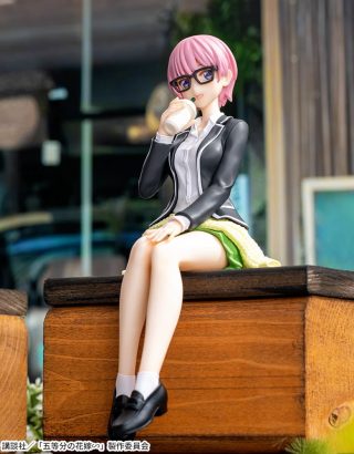 figurine-quintessential-quintuplets-chokonose-nakano-ichika-1